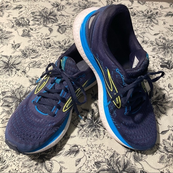 BROOKS Sz 10 Glycerin 19  Running Sneakers - Picture 3 of 13